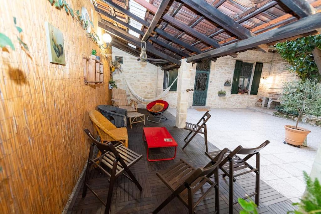 Anna-Maria : Grand Appartement 10 Personnes+Parking Prive -Actif+ Location- Marsella Exterior foto